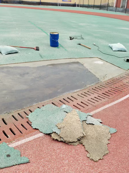 克拉玛依球场翻新维修补、球场翻新修补改造